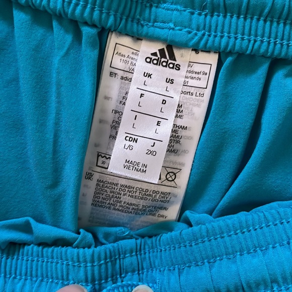 Adidas Men shorts - Picture 2 of 3
